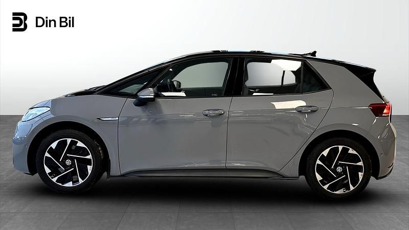 Begagnad VW ID.3 Pro Performance 150 kW (204 HK) 2022 Moonstone grey black Halvkombi