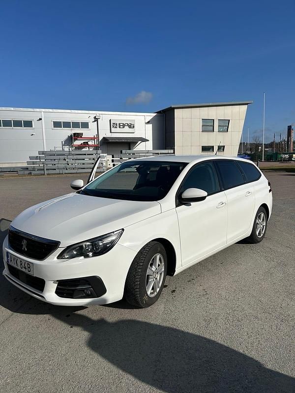 Begagnad 2019 Peugeot 308 SW Kombi | 105 000 kr (Bra pris) - Bild 1/4