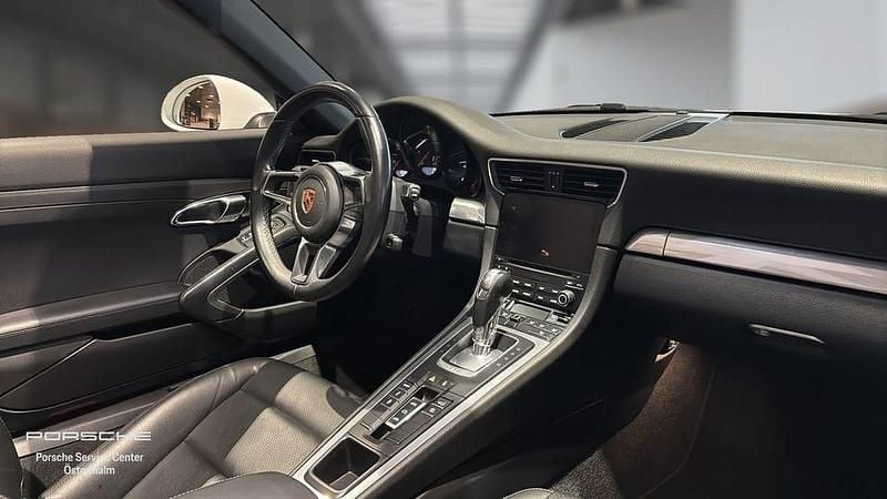 Begagnad Porsche 911 Carrera 370 HK (272 kW) 2017 Vit Cab