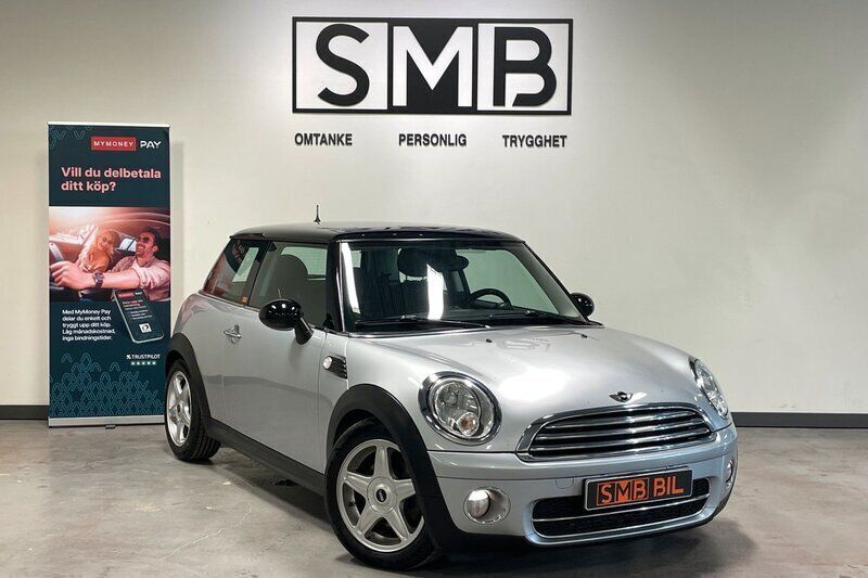 Ljusgrå Begagnad 2007 Mini Cooper Halvkombi | 39 900 kr (Marknadspris) - Bild 1/4