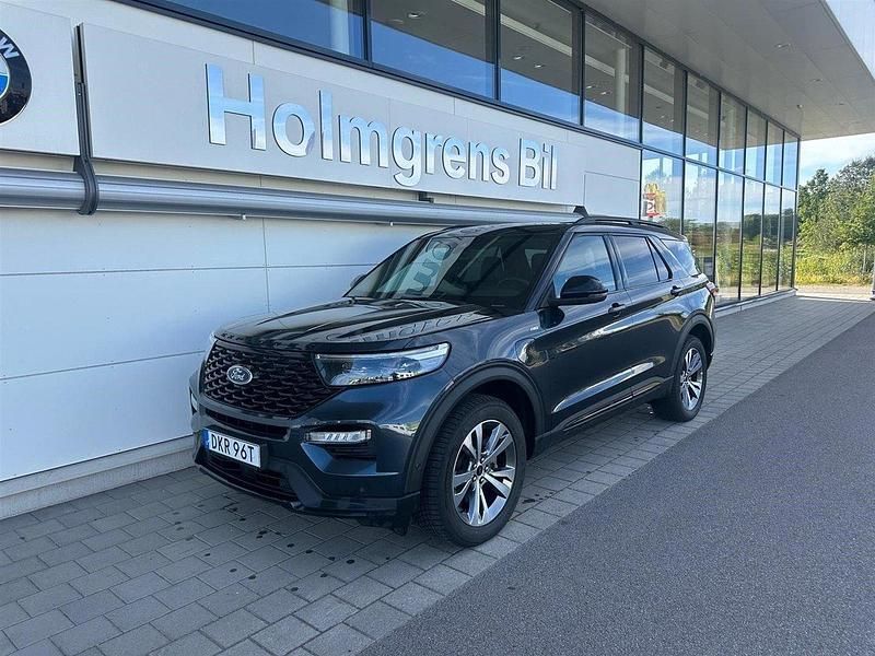 Blå Begagnad 2022 Ford Explorer SUV | 579 900 kr (Marknadspris) - Bild 1/4