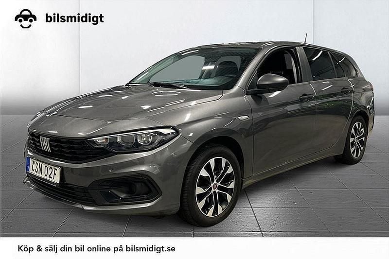 Grå Begagnad 2021 Fiat Tipo Kombi | 149 900 kr (Marknadspris) - Bild 1/3