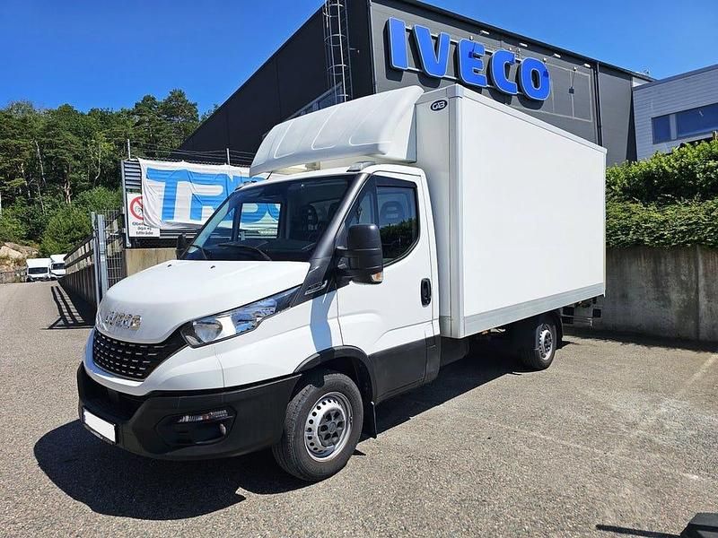 Begagnad Iveco Daily 136 HK (100 kW) 2024 Vit Pickup