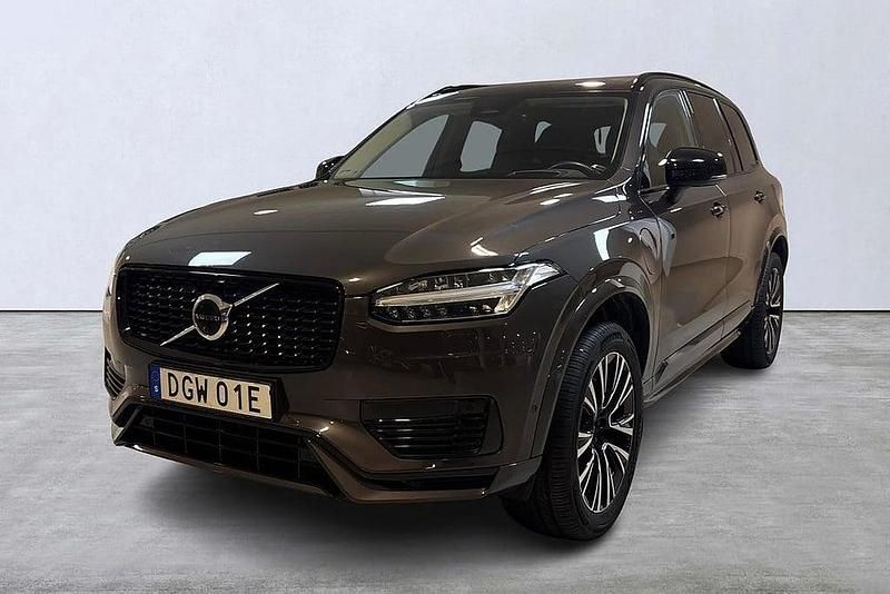 Grå Begagnad 2022 Volvo XC90 Ultimate SUV | 649 900 kr (Lite dyr) - Bild 1/4