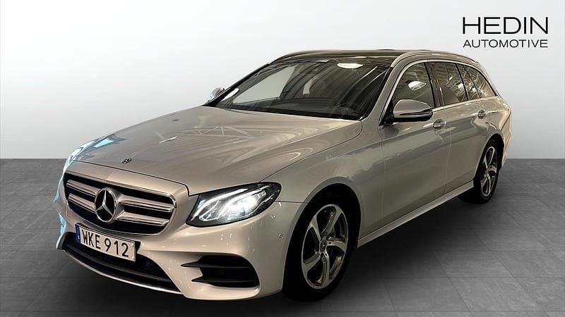 Begagnad 2018 Mercedes E220 AMG Kombi | 300 000 kr (Marknadspris) - Bild 1/4