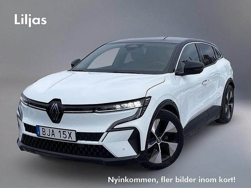 Vit Begagnad 2022 Renault Mégane IV Techno Halvkombi | 234 900 kr (Marknadspris) - Bild 1/3