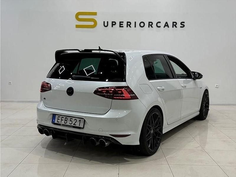 Begagnad VW Golf VII R 301 HK (221 kW) 2015 Vit Kombi