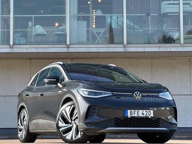 Mörkgrå (grå) Begagnad 2021 VW ID.4 Pro Performance SUV | 219 900 kr (Superpris) - Bild 1/4
