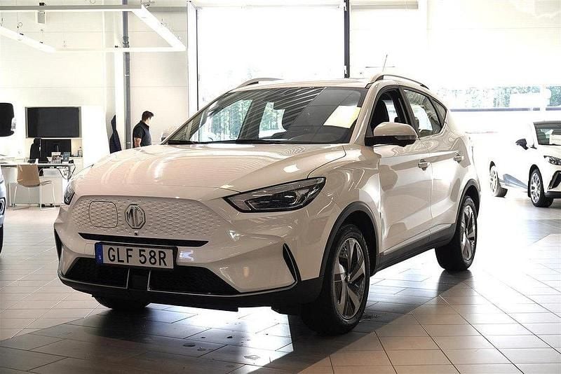 Vit Begagnad 2022 MG ZS Luxury Sedan | 229 900 kr (Superpris) - Bild 1/4