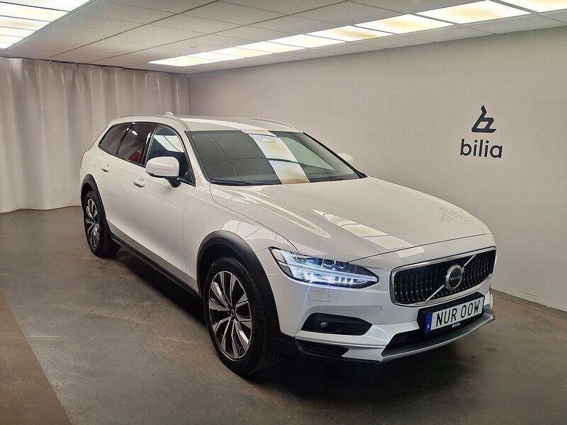 Begagnad 2023 Volvo V90 CC Kombi | 389 000 kr (Marknadspris) - Bild 1/4