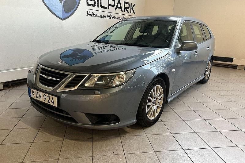 Grå Begagnad 2010 Saab 9-3 Linear Kombi | 29 900 kr (Marknadspris) - Bild 1/2