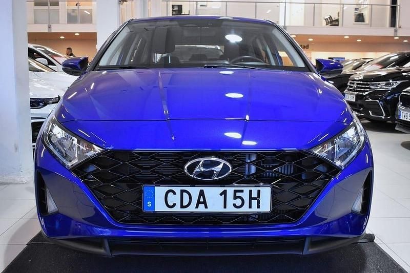 Begagnad Hyundai i20 Essential 101 HK (74 kW) 2022 Blå Halvkombi