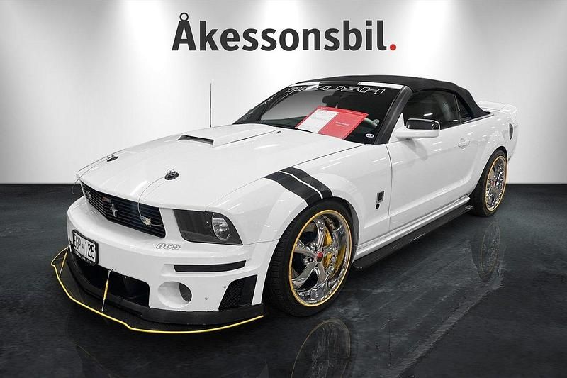 Vit Begagnad 2008 Ford Mustang Cab | 349 000 kr - Bild 1/4