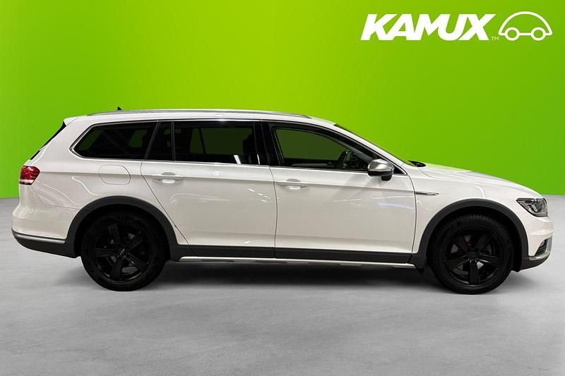 Begagnad VW Passat Alltrack 190 HK (139 kW) 2015 Vit Kombi