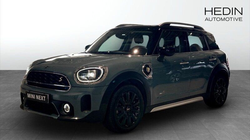 Grön (green) Begagnad 2023 Mini Countryman SUV | 334 700 kr (Marknadspris) - Bild 1/4