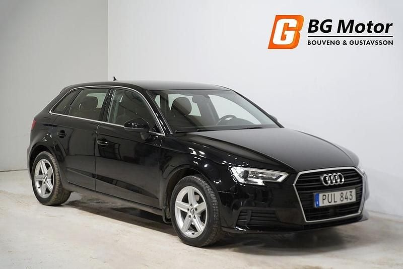 Begagnad Audi A3 Sportback 116 HK (85 kW) 2018 Svart Halvkombi