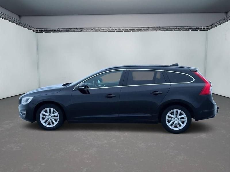 Begagnad Volvo V60 215 HK (158 kW) 2015 Svart Kombi