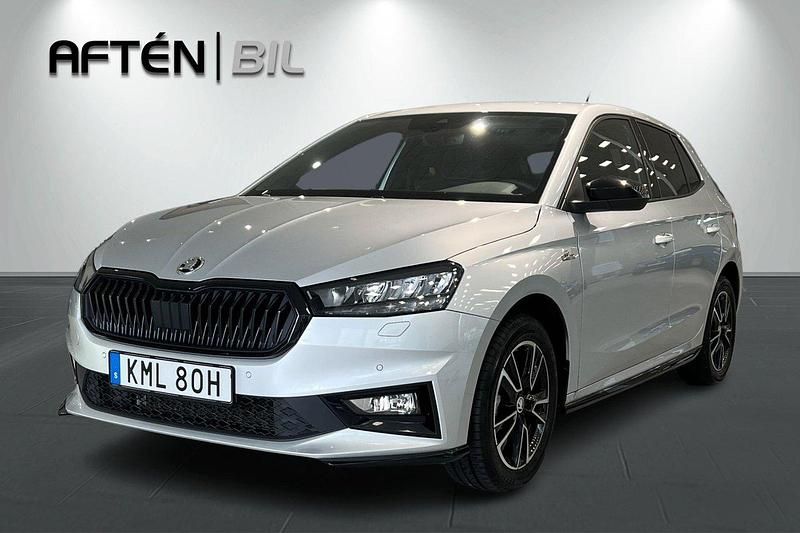 Silver Begagnad 2024 Skoda Fabia Monte Carlo Halvkombi | 224 800 kr (Marknadspris) - Bild 1/3