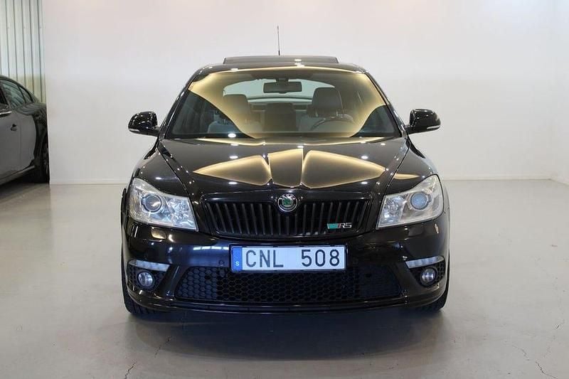 Begagnad Skoda Octavia RS 200 HK (147 kW) 2010 Svart Halvkombi
