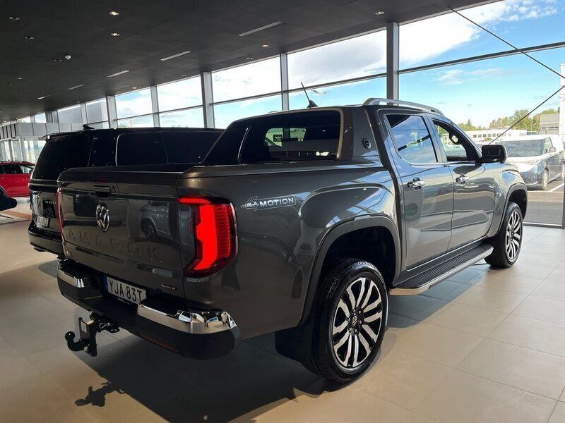 Begagnad VW Amarok Aventura 244 HK (179 kW) 2023 Grå Pickup