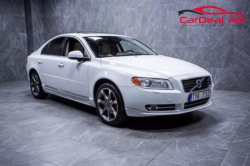 Vit Begagnad 2011 Volvo S80 Summum Sedan | 89 800 kr (Dyr) - Bild 1/4