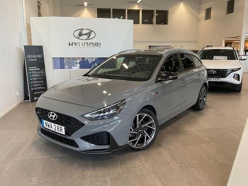 Grå Begagnad 2022 Hyundai i30 N Line Kombi | 269 000 kr (Lite dyr) - Bild 1/4
