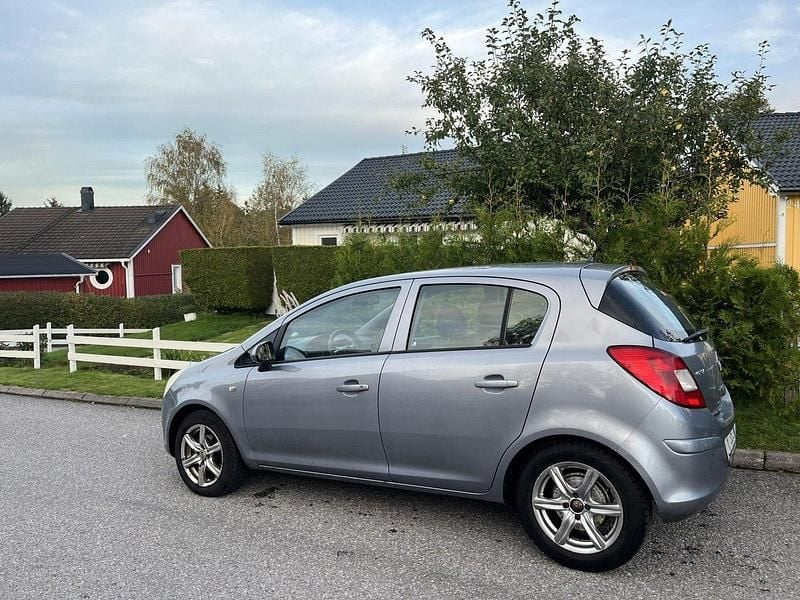 Begagnad 2009 Opel Corsa Halvkombi | 15 000 kr - Bild 1/4