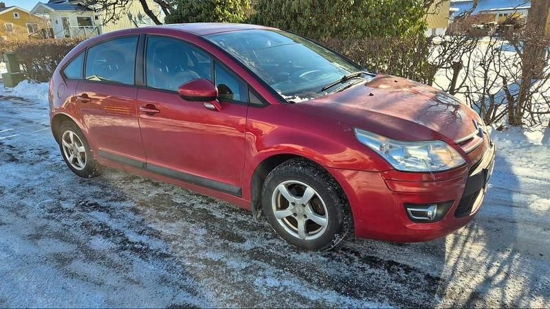 Begagnad Citroën C4 109 HK (80 kW) 2010 Röd metallic