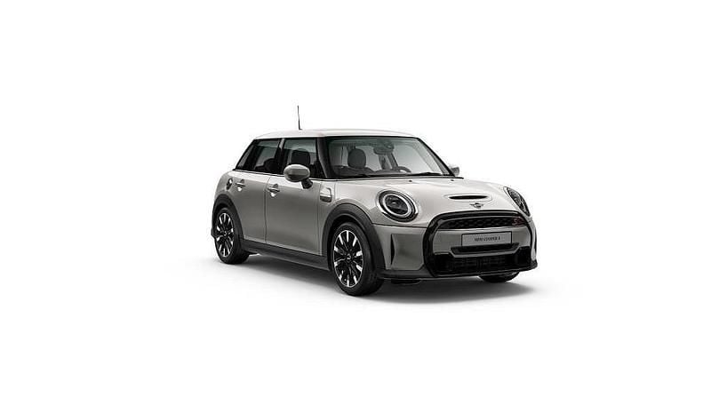 Grå (melting silver iii) Begagnad 2024 Mini Cooper Halvkombi | 299 500 kr (Marknadspris) - Bild 1/4