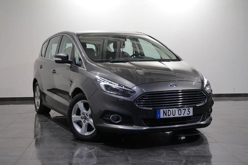 Grå Begagnad 2016 Ford S-MAX S Minibuss | 149 000 kr (Bra pris) - Bild 1/4