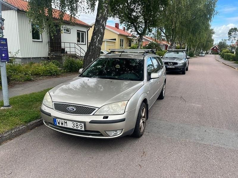 Begagnad Ford Mondeo 145 HK (106 kW) 2005 Kombi
