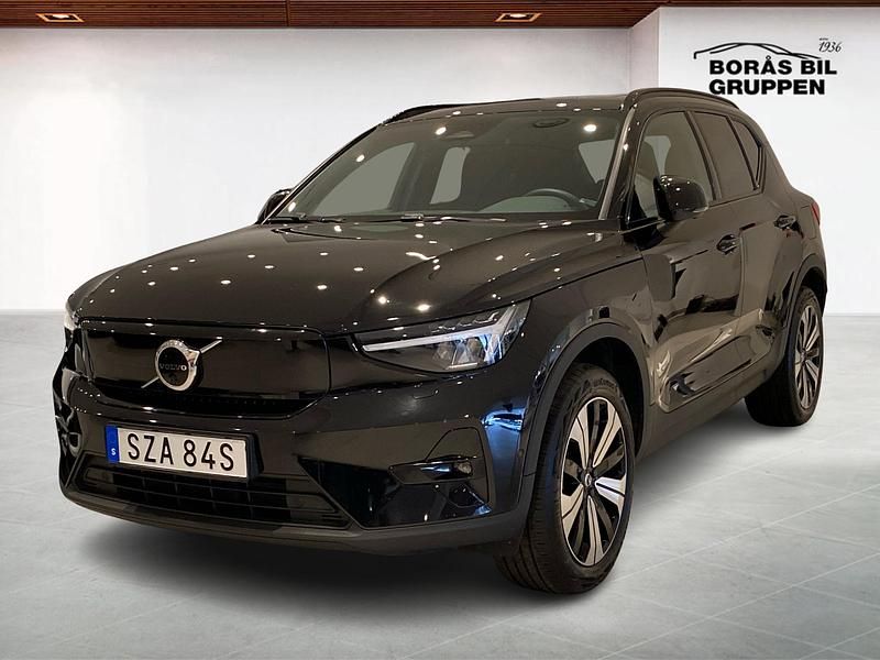 Svart Begagnad 2023 Volvo XC40 Single Motor SUV | 349 000 kr (Dyr) - Bild 1/4