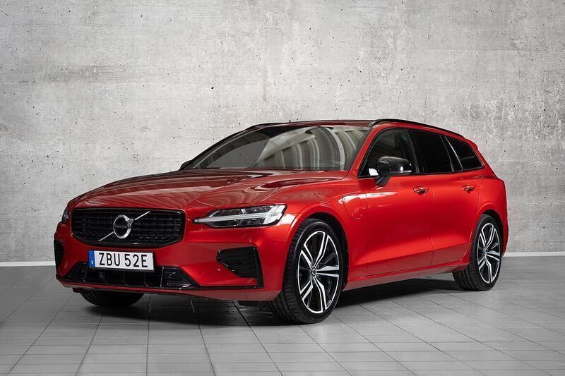Röd Begagnad 2022 Volvo V60 R-Design Kombi | 334 900 kr (Marknadspris) - Bild 1/4