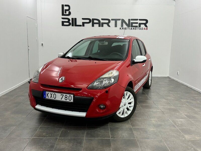Röd Begagnad 2010 Renault Clio R.S. Halvkombi | 59 900 kr (Dyr) - Bild 1/4