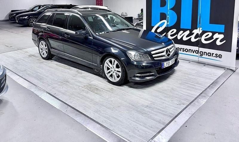 Svart Begagnad 2011 Mercedes C220 Avantgarde Kombi | 69 000 kr (Marknadspris) - Bild 1/4