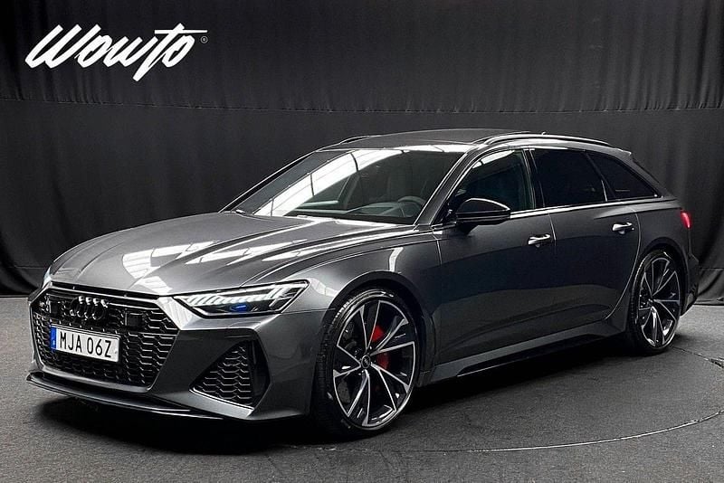 Grå Begagnad 2022 Audi RS6 Advanced Kombi | 1 149 800 kr (Marknadspris) - Bild 1/3
