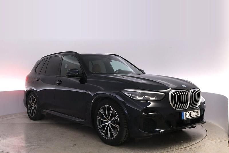Svart Begagnad 2023 BMW X5 M Sport SUV | 679 000 kr - Bild 1/4