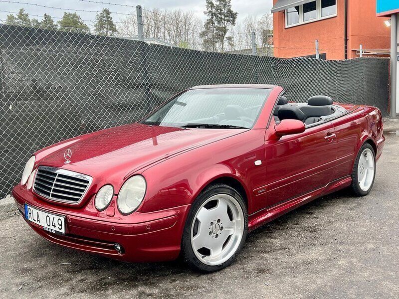 Röd Begagnad 2000 Mercedes CLK230 AMG Cab | 100 000 kr - Bild 1/4