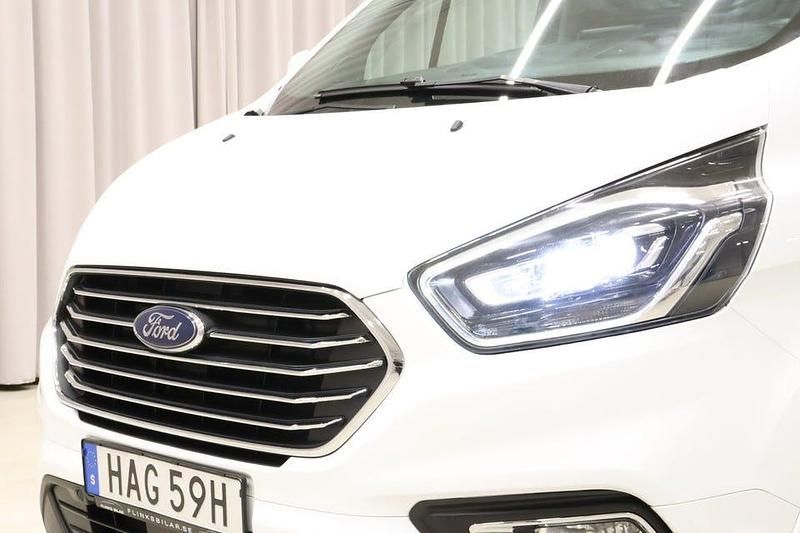 Begagnad Ford Tourneo Custom 131 HK (96 kW) 2020 Vit Van