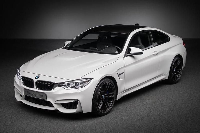Begagnad BMW M4 431 HK (317 kW) 2016 Alpine white Sportkupé
