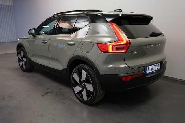 Begagnad Volvo XC40 Ultimate 185 kW (252 HK) 2022 Grön SUV