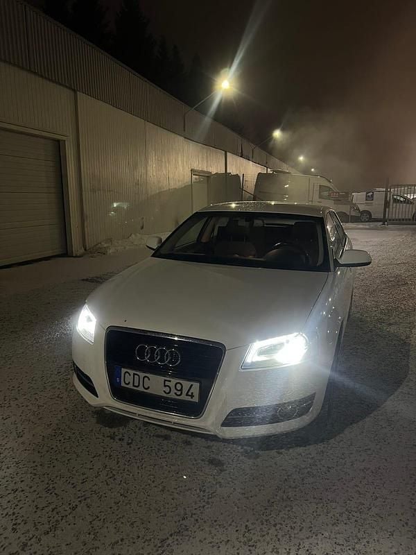 Vit Begagnad 2012 Audi A3 | 70 000 kr (Bra pris) - Bild 1/4