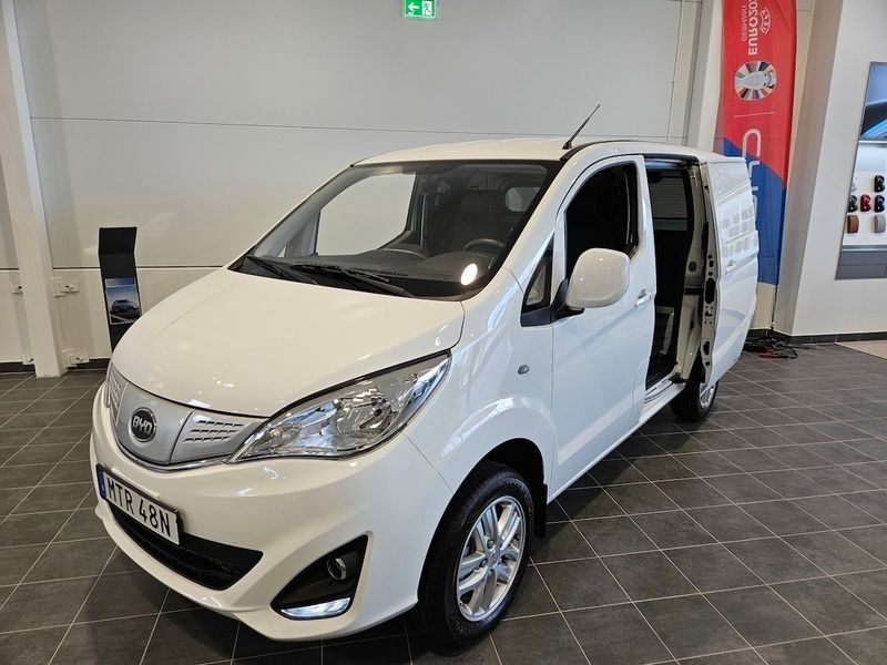Begagnad BYD ETP3 100 kW (136 HK) 2023 Vit Van
