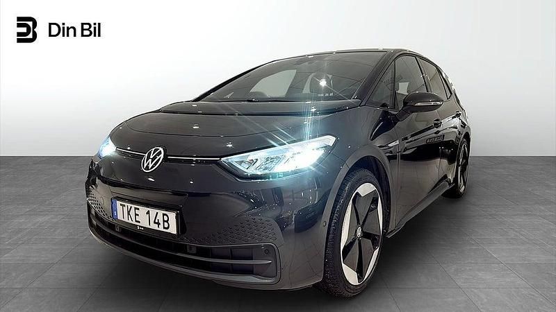 Mangan grey metallic blac Begagnad 2023 VW ID.3 Pro Performance Halvkombi | 289 900 kr (Marknadspris) - Bild 1/4
