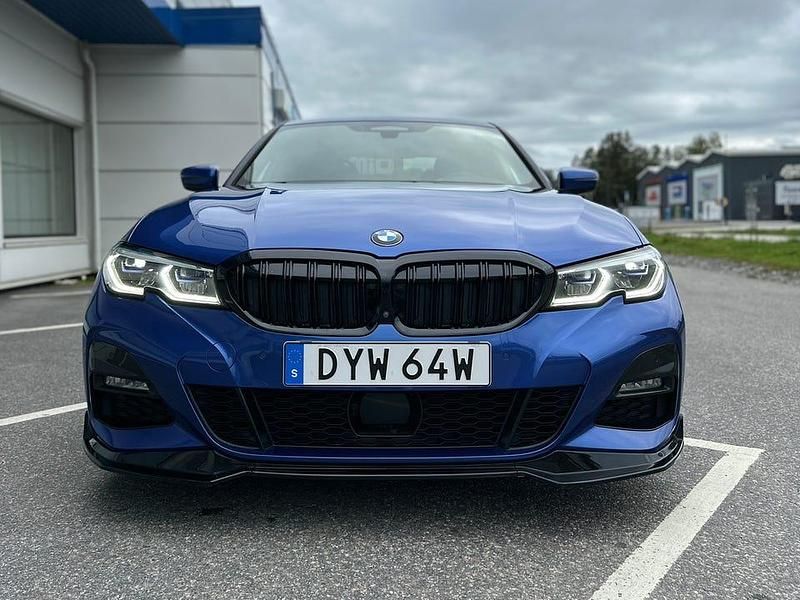 Begagnad BMW 330 M Sport 258 HK (189 kW) 2019 Portiamo blue