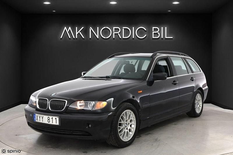 Svart Begagnad 2003 BMW 320 Kombi | 49 900 kr (Marknadspris) - Bild 1/4