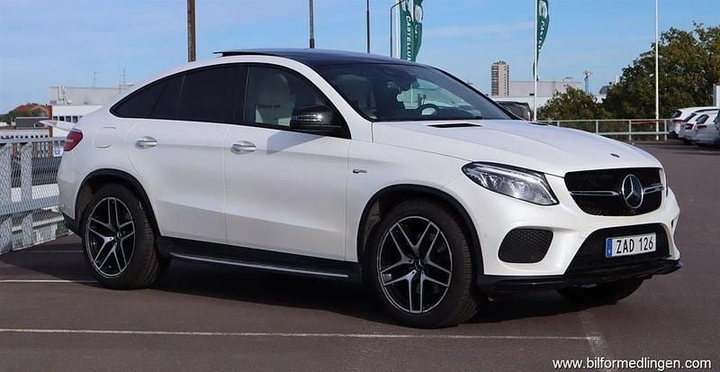 Vit samma som bilen Begagnad 2017 Mercedes GLE43 AMG AMG Sportkupé | 439 500 kr - Bild 1/4