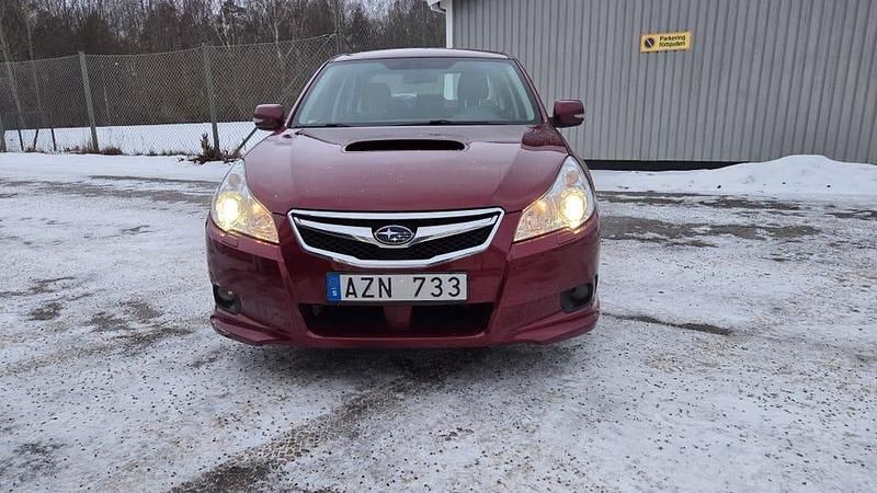 Begagnad Subaru Legacy 150 HK (110 kW) 2010 Sedan