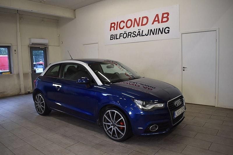 Blå Begagnad 2011 Audi A1 Sport Halvkombi | 99 900 kr (Dyr) - Bild 1/4