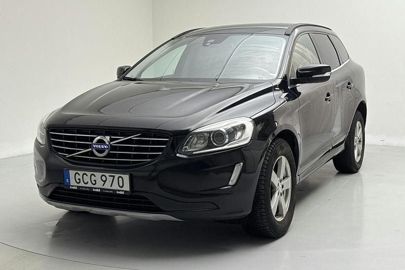 Begagnad Volvo XC60 Momentum 190 HK (139 kW) 2016 Svart SUV